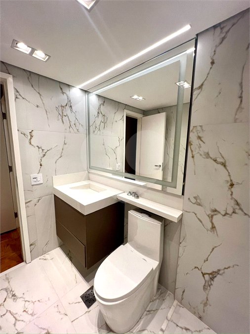 Apartamento à venda com 3 quartos, sendo 1 suíte, em Alto da Boa Vista, São Paulo, SP