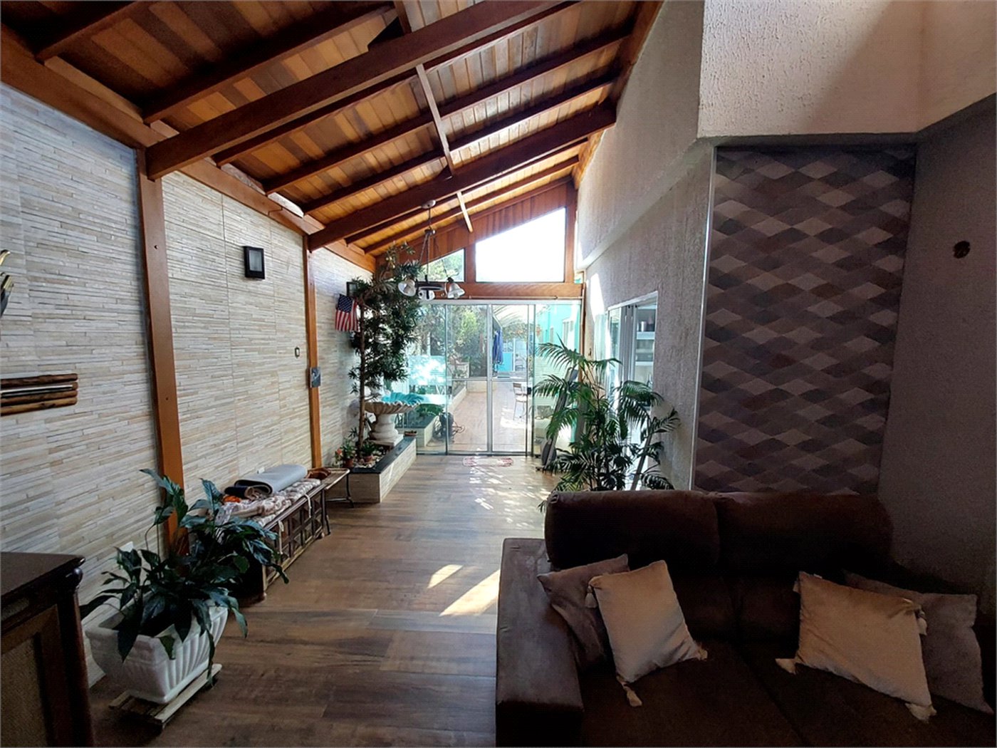 Casa residencial com ponto comercial a venda no Centro