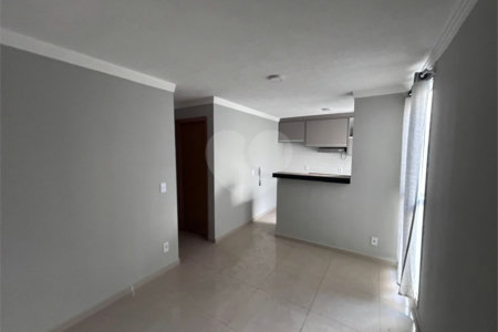 Apartamento no Monte D'oro á venda.