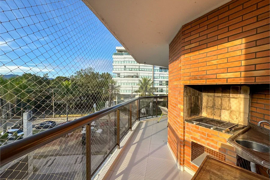 Apartamento à venda com 2 quartos, sendo 1 suíte, em Riviera de São Lourenço, Bertioga, SP