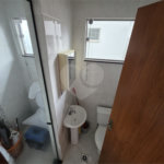 Casa térrea à venda no Douradinho com 2 quartos e edícula com mais dois quartos e 2 banheiros.