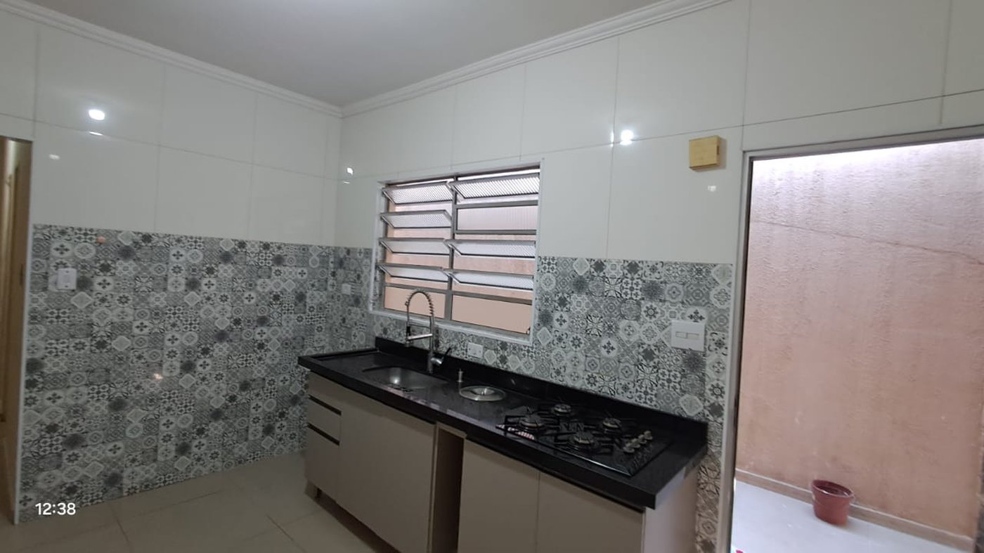 Sobrado à venda com 2 quartos em Veloso, Osasco, SP
