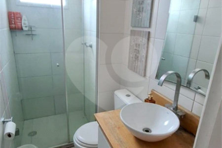 Apartamento a venda no Ipiranga com 3 dormitórios e 2 vagas com 115m² Aceita e estuda Permuta.