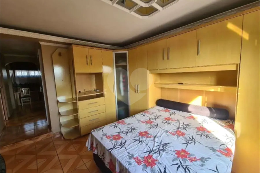 Sobrado com 4 Quartos e 4 banheiros à Venda -337 m² por R$ 850.,000 -- Jardim Vivan,-Jaraguá, São Paulo - SP