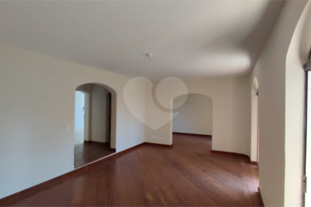 Apartamento de 3 dormitórios à Venda - Jardim Bethânia
