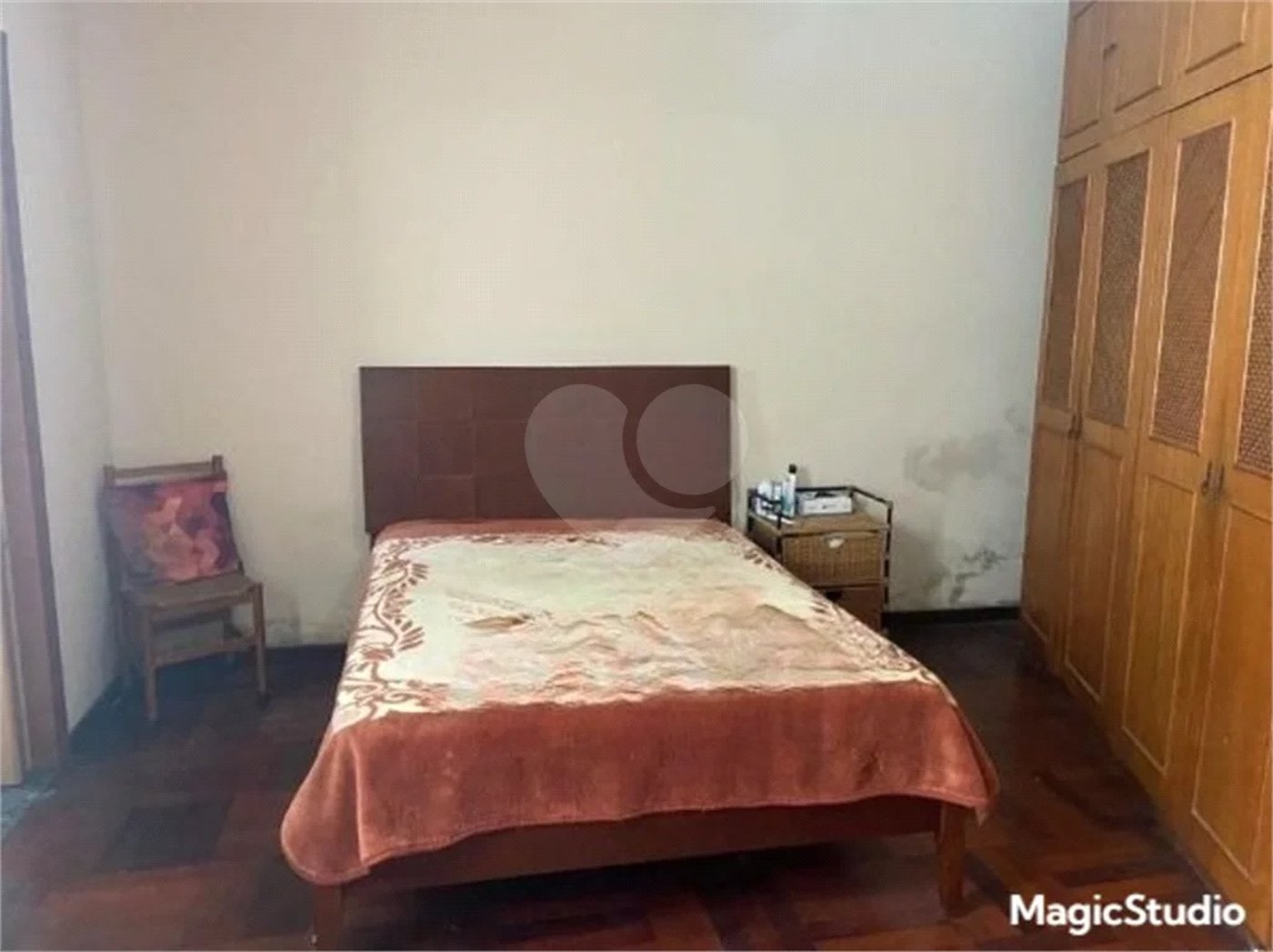 Casa com 180m², 3 dormitórios, sendo 1 suíte, 2 vagas, à venda na Vila Prudente.
