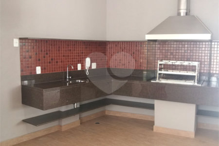 Excelente studio à venda, 45 m², novo, apresentando armários planejados, ar-condicionado e lazer total