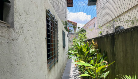 Sobrado à venda com 3 quartos, sendo 1 suíte,  em Jardim das Vertentes, São Paulo, SP