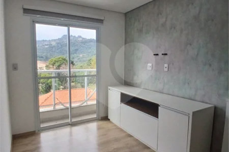 Apartamento de 2 quartos com planejados, sacada e lazer completo| Condomínio| São Roque