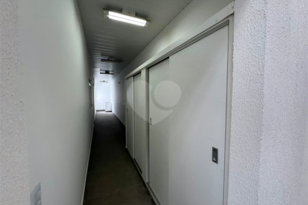 Casa á venda, com 03 Dormitórios, no Bairro Parque Primavera em São Carlos.