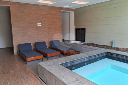 Apartamento à Venda na Bela Vista com 40 m2 de 1 Suíte em Andar Alto