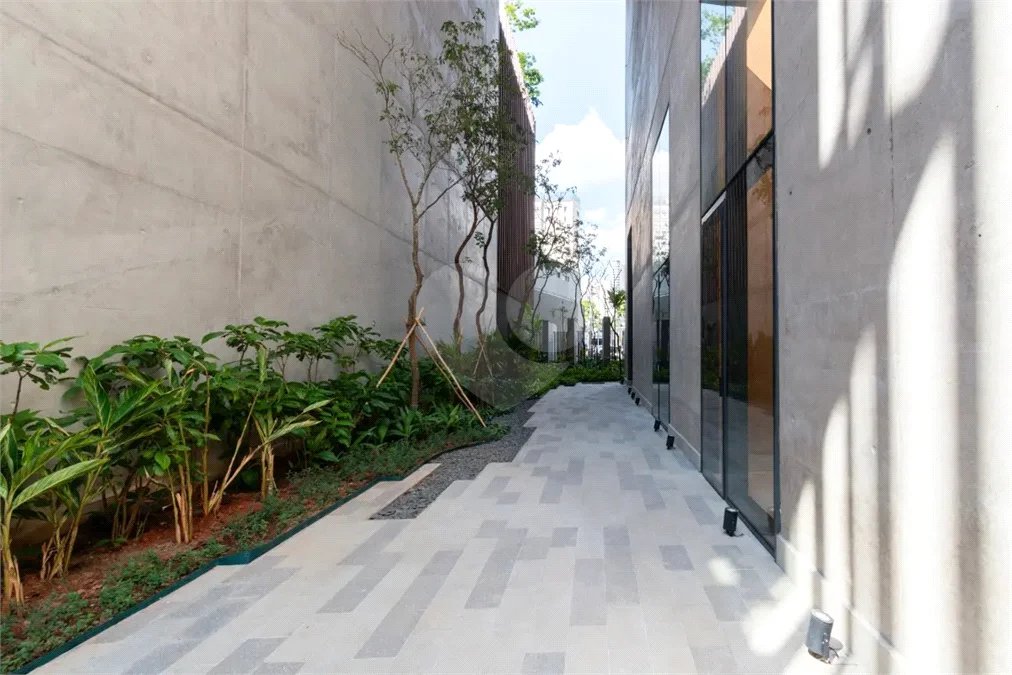 Apartamento para venda e locação em Pinheiros com 3 quartos, sendo 3 suítes, 178m²