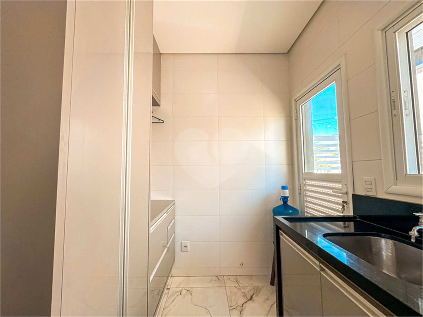 Sobrado à venda em Itupeva – 421,80 m² de terreno – 254,28 m² de área construída – 3 dormitórios – 4 banheiros – 4 vagas de garagem