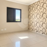Cobertura de 255 m² com 3 dormitórios, 1 suíte, cozinha planejada, 2 vagas e área gourmet com churrasqueira.