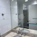 O Seu Apartamento Exclusivo: 74 m² Reformados ao Lado do Ibirapuera!