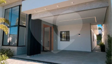 Casa Térrea à venda com 3 quartos, sendo 1 suíte,  em Jardim do Lago, Atibaia, SP