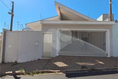 Casa à venda próxima ao SESC com 3 suites