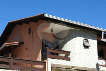 Excelente oportunidade de investimento Sobrado e Salão comercial 229,61m² no bairro Canjica, Terra Preta - Mairiporã/SP