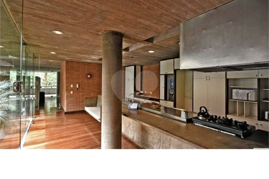 Casa com 976 m² e terreno de 3.100 m², à venda por R$ 16.000.000,00