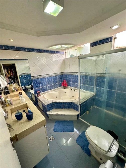 Casa de Alto Padrão à Venda no Parque dos Pássaros – 350 m²