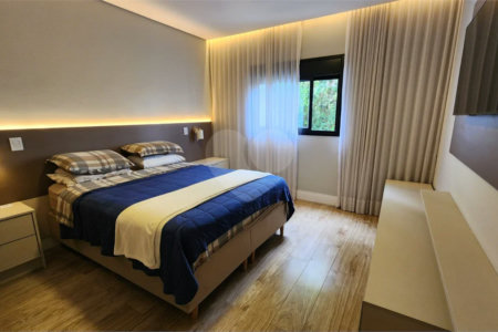 Casa à venda com 3 suítes no condomínio Via Castelli, Louveira - SP