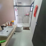 Linda casa em condomínio fechado, unindo conforto, lazer e segurança para você e sua família!