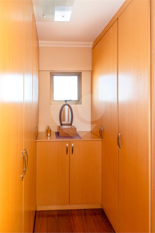Apartamento à venda na Vila Mariana com 4 dormitórios