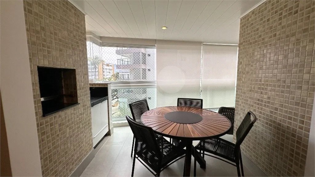 Apartamento à venda com 3 quartos, sendo 1 suíte,  em Riviera de São Lourenço, Bertioga, SP