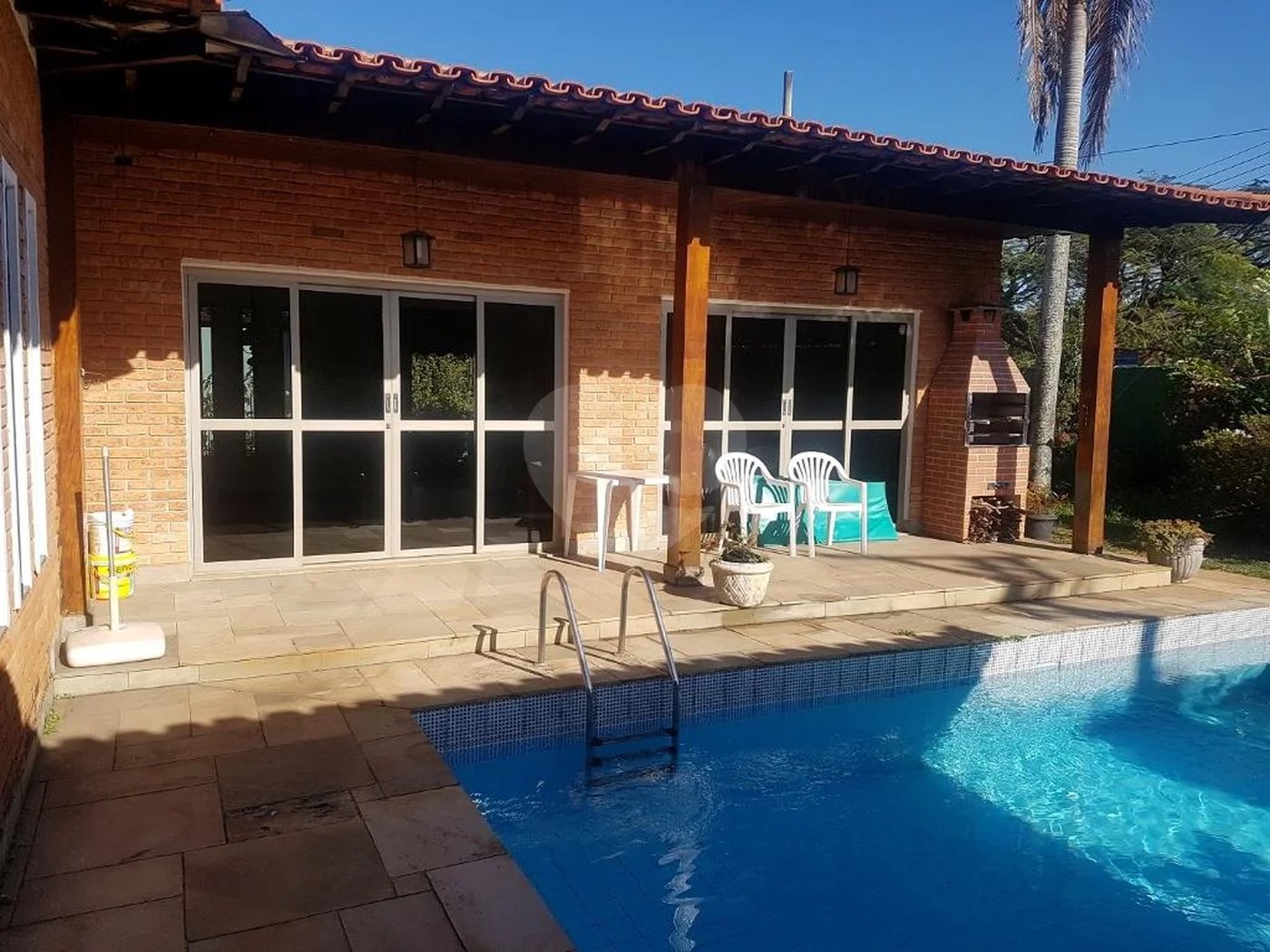 CASA TÉRREA PARA VENDA OU LOCAÇÃO COM 3 DORMITÓRIOS NO BOLSÃO DE INTERLAGOS