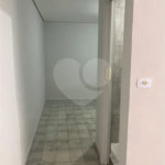 Casa de fundos para locação Jardim Juscelino Kubitschek