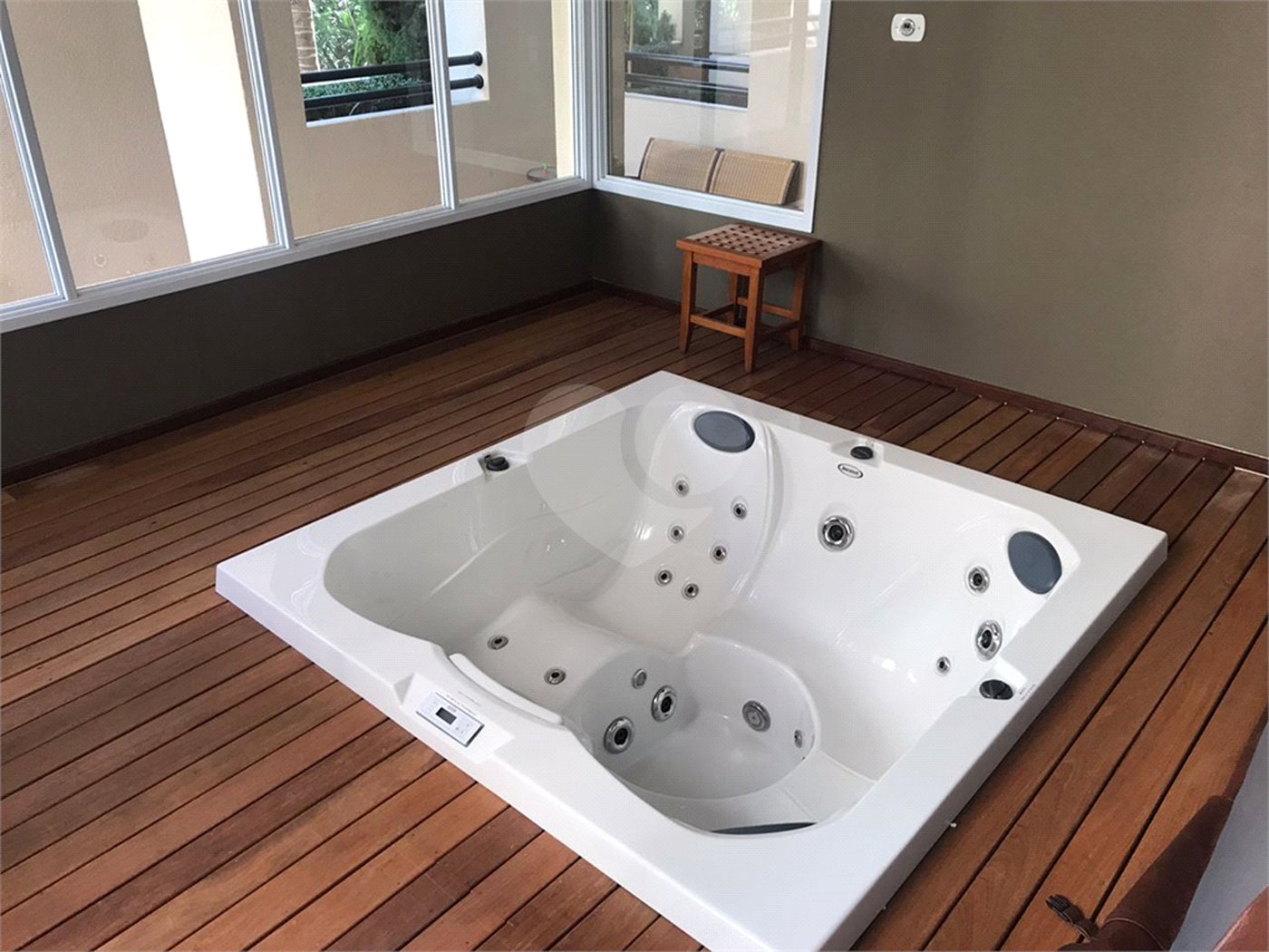APARTAMENTO 2 QUARTOS (1 SUÍTE) À VENDA NO PARAÍSO