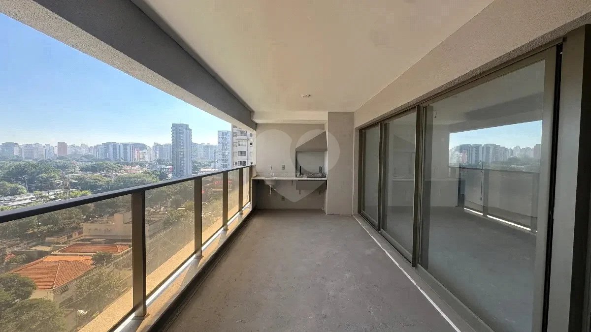 Apartamento para venda em Campo Belo com 3 quartos, sendo 3 suítes, 136m²