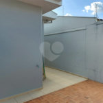 Casa Térrea com 2 dormitórios, sendo 1 suíte.