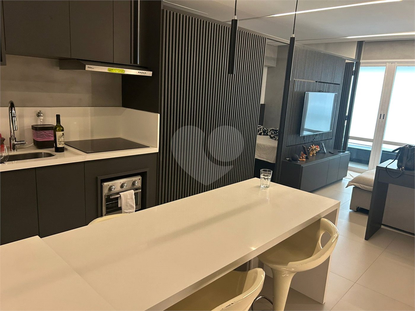 APARTAMENTO MOBILIADO NO CAMPO BELO