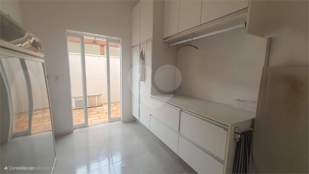 Casa no condomínio Damha II á venda!