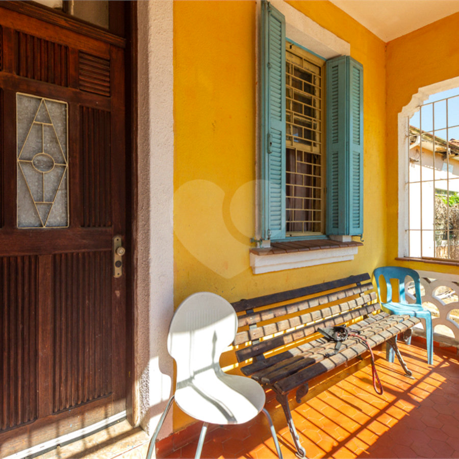 CASA NO IPIRANGA COM 224m² - 2 QUARTOS E GARAGEM