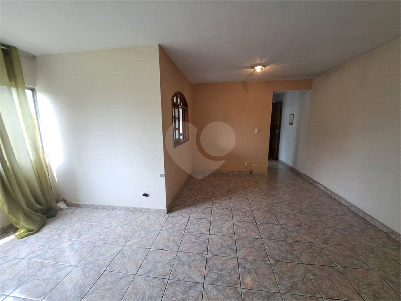 Apartamento à Venda no Condomínio Samambaia II – Vista Livre e Excelente Localização