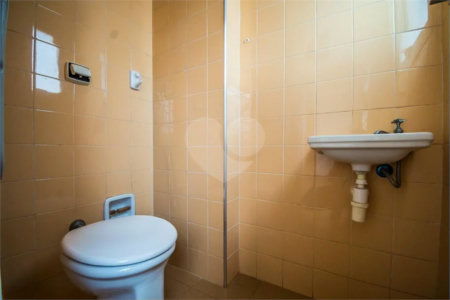 Apartamento a Venda no Condomínio Edifício Guarujá em Campinas/SP