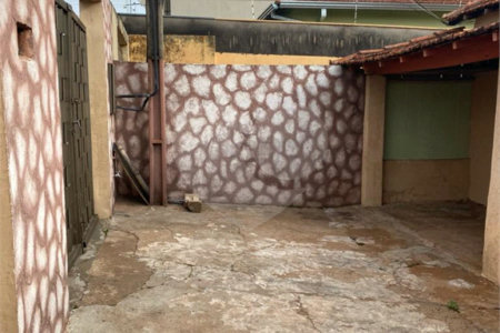 Casa térrea para venda na Vila Carmem
