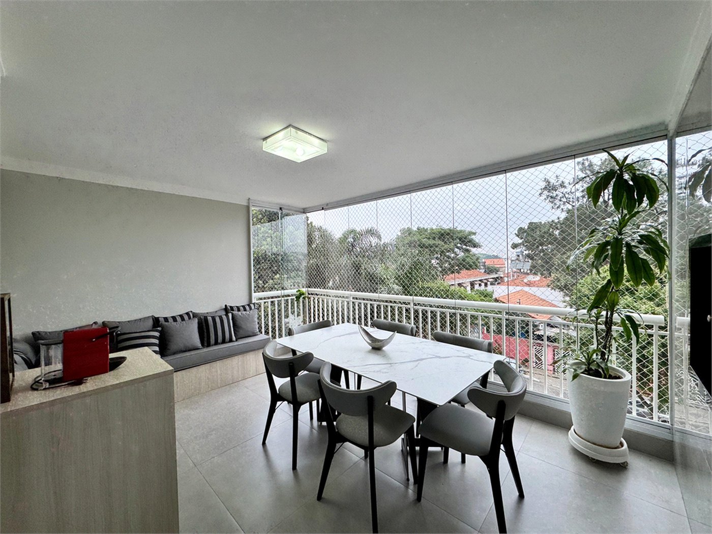 Amplo apto à venda | 113 m² | 3 dormitórios (1 suíte) | 2 vagas na Mooca!