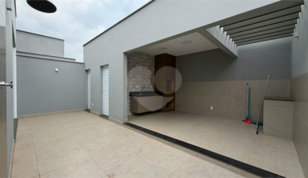 Casa à venda ou para alugar com 3 quartos, sendo 1 suíte, no condomínio Residencial Mônaco, Piracicaba - SP