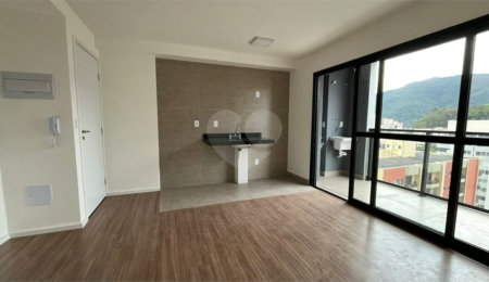 Apartamento à venda com 2 quartos, sendo 1 suíte,  no Centro, Poços de Caldas, MG