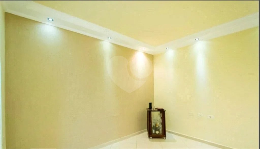 Casa com 172m² , 3 dormitórios , sendo 1 suíte , 2 vagas , à venda no Jardim Alvorada em Santo André.