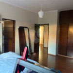 Casa térrea com 3 suítes.