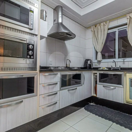 Apartamento com 130m² , 3 dormitórios , sendo 1 suíte , 2 vagas , à venda no bairro Campestre em Santo André.