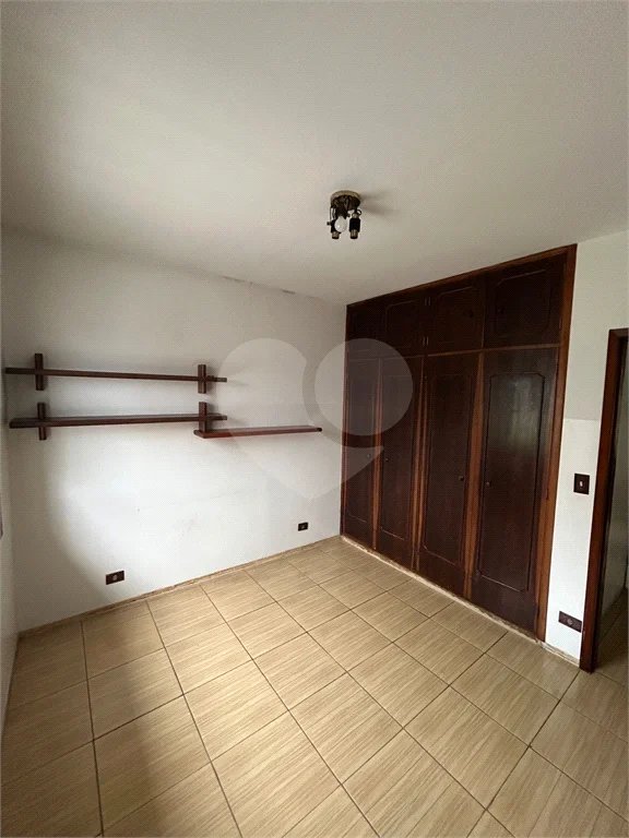 Excelente sobrado para comércio ou residência na Vila Santa Catarina