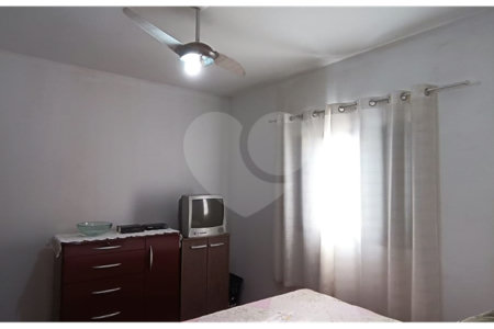 Casa à venda com 3 quartos, sendo 1 suíte, em Vila Boa Vista, São Carlos - SP