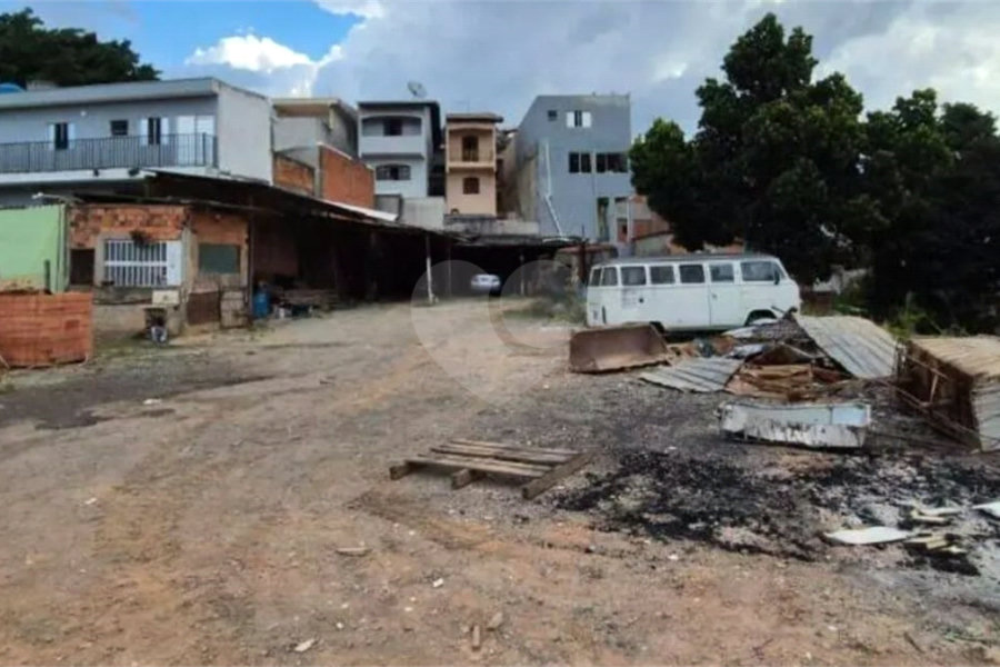 Terreno residencial para venda com 1.100m² - no Jaraguá.