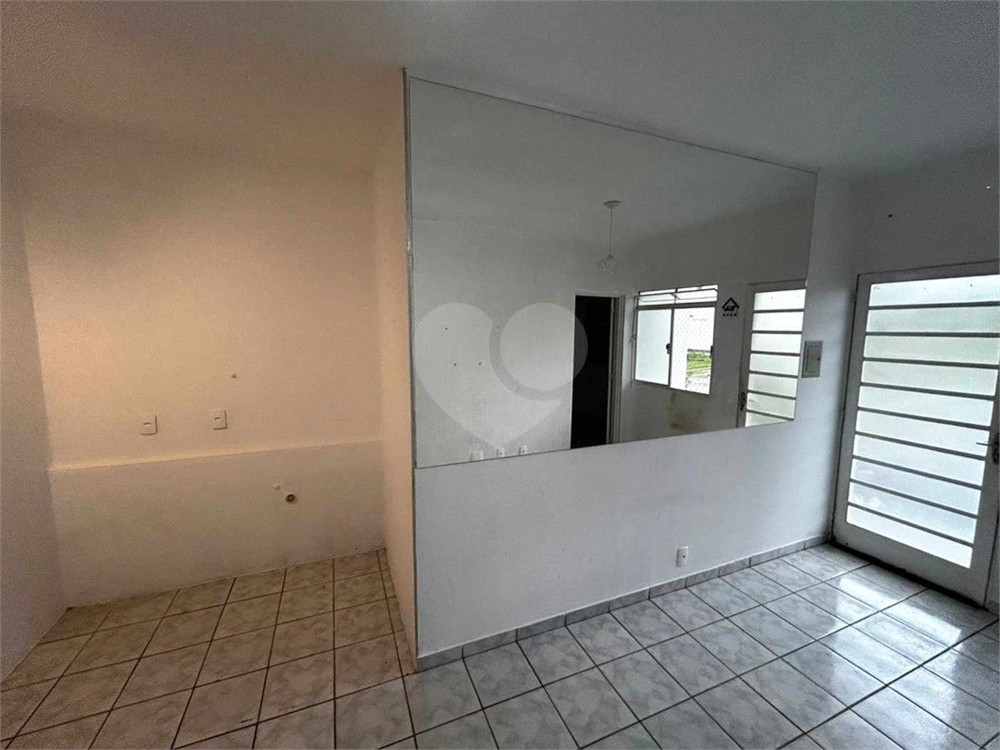 Apartamento Térreo à Venda – Condomínio Oscar Barros | Jardim Tangará