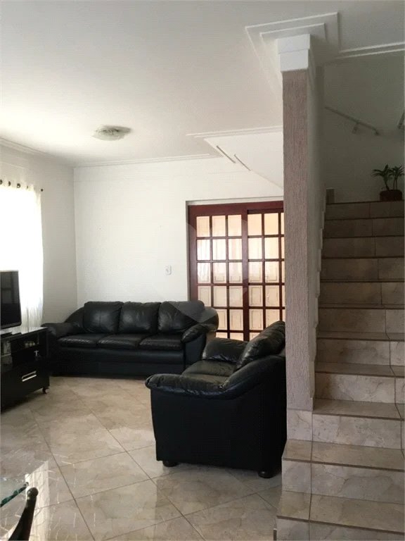 Casa com 112m² , 2 dormitórios , sendo 2 suítes , à venda no bairro da Penha.